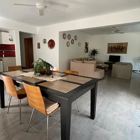 4 Bedrooms Penthouse 50 Meter To The Beach By Dream Escapes Pereybere Beach Exterior photo